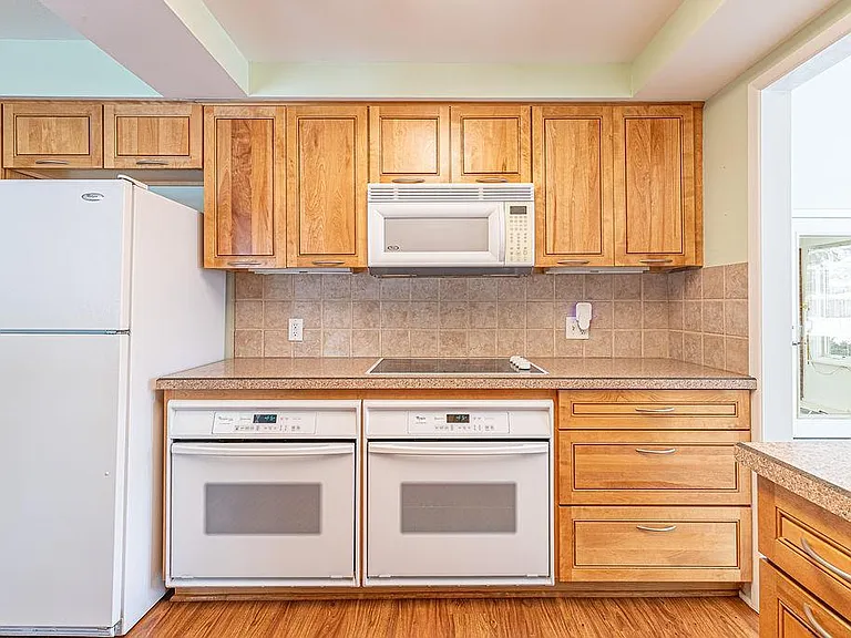 4121 Barbara Dr — Photo 10