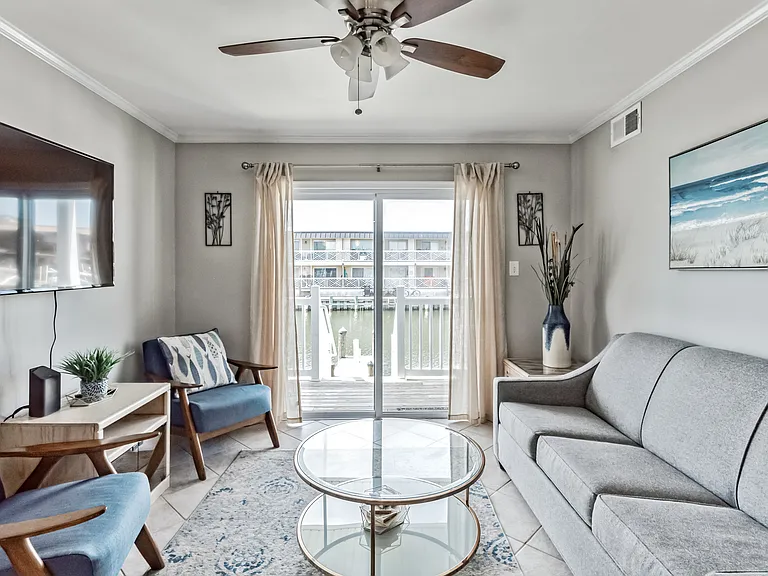 121 Newport Bay Dr #A — Photo 10
