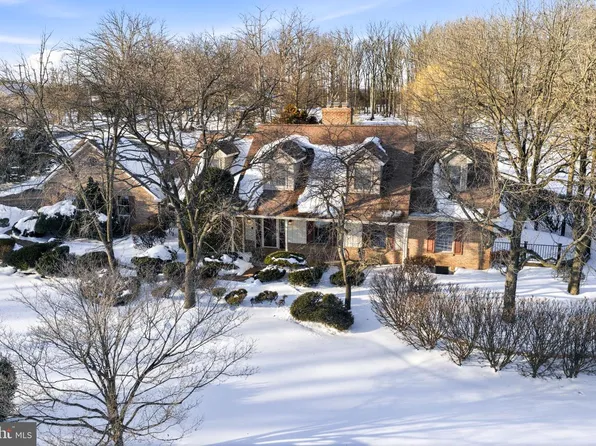 9 Log Cabin Rd, Perkasie, PA 18944