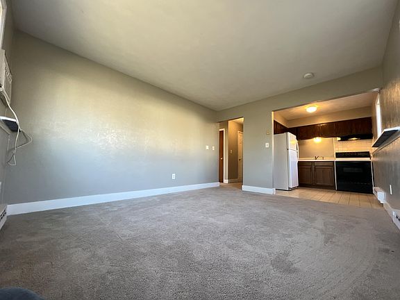 5th image of 531 E Elm St #2LOWER