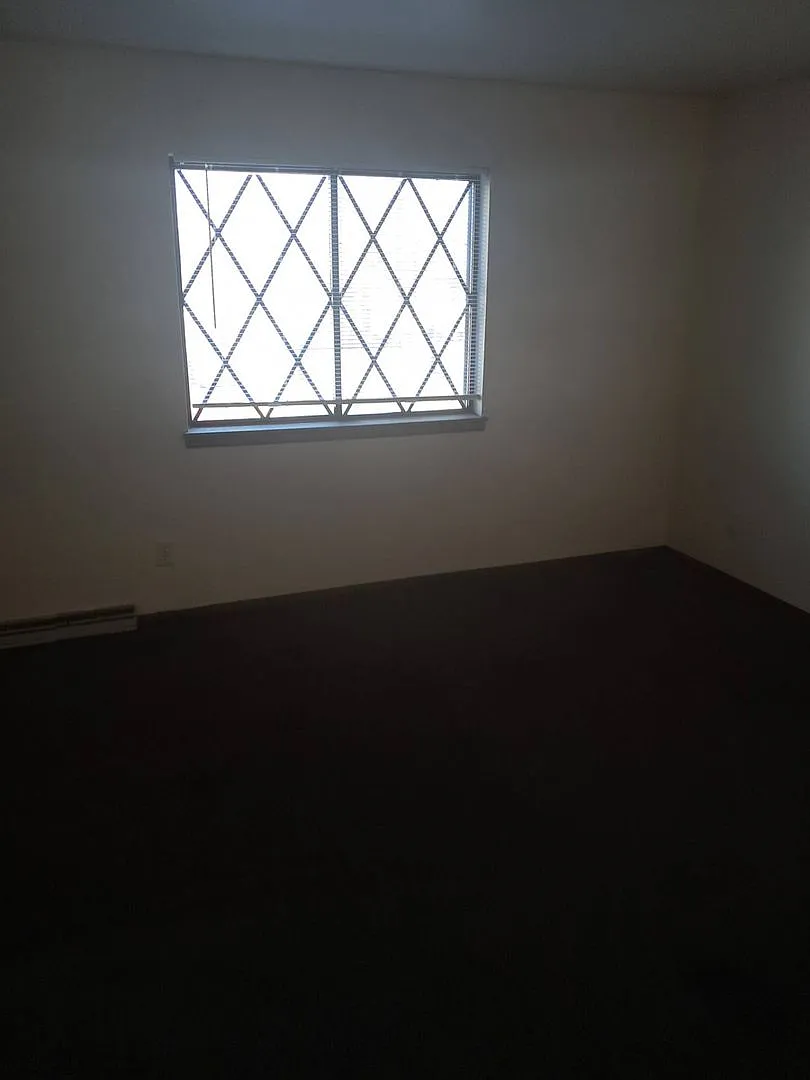 6011WPortJ — Photo 1