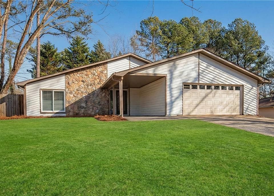1st image of 860 Waterbrook Ct