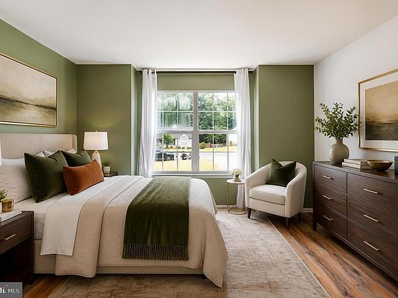 5th image of 6416 Royal Oaks Dr