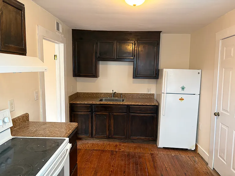 1101 Chestnut St #B — Photo 9