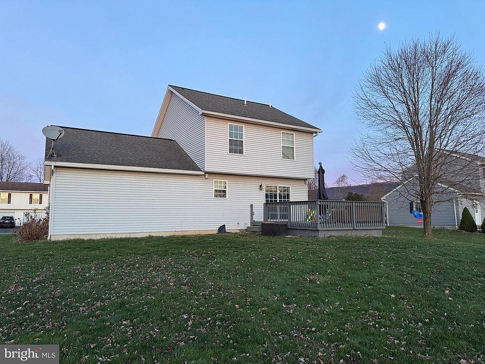 2nd image of 164 Meadow Ln