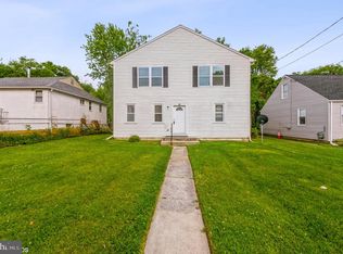 15 Village Rd, Pikesville, MD 21208