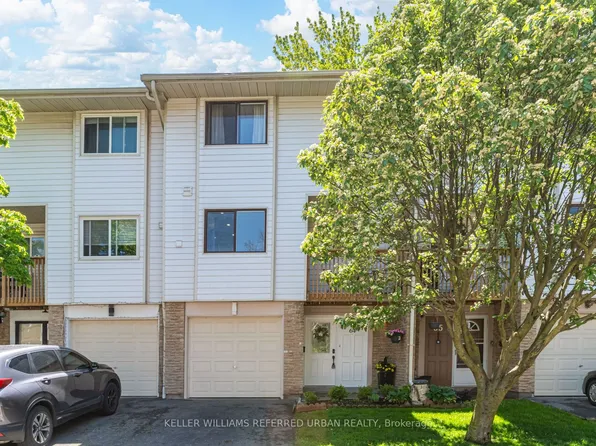 6540 Falconer Dr, Mississauga, ON L5N 1M1