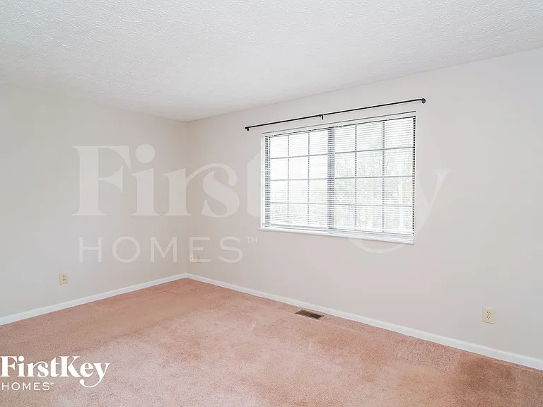 116 Westridge Blvd — Photo 8