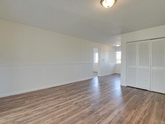 4th image of 2221 E Wier Ave