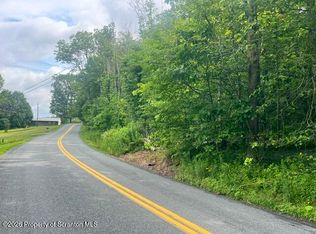 840 Maplewood Rd, Lake Ariel, PA 18436