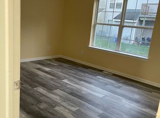 8 Oyster Bay Rd APT E, Absecon, NJ 08201