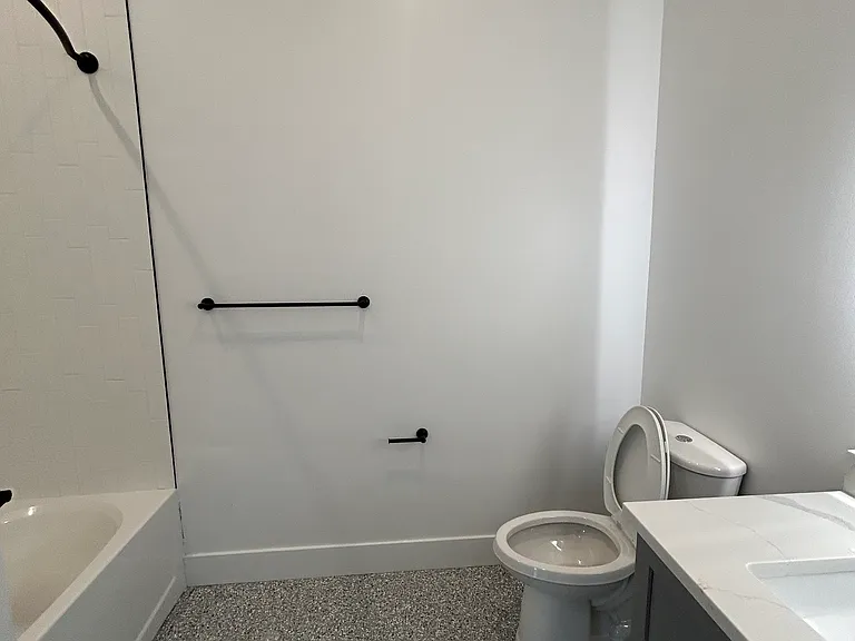 124 South St #212 — Photo 5