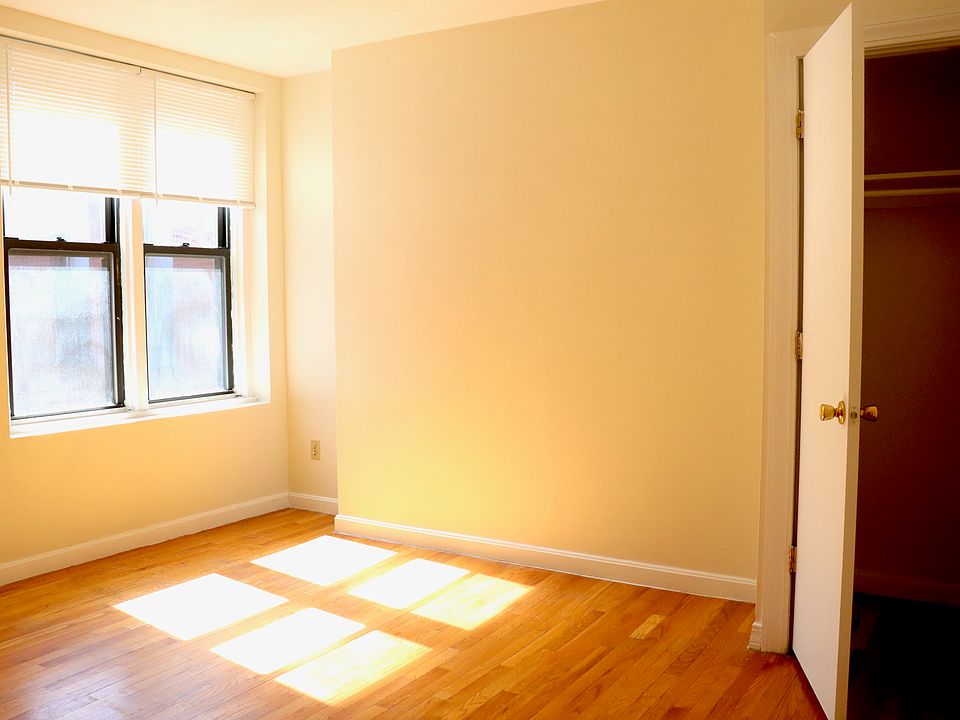1st image of 315 Huntington Ave APT 5C