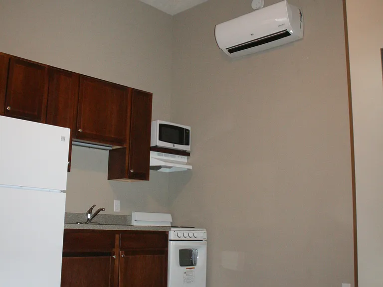 Aerie 147 Lofts — Photo 22
