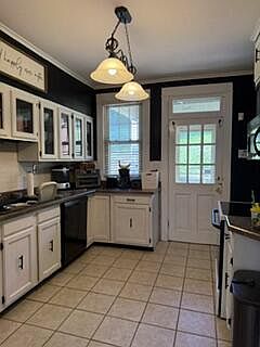 3rd image of 3 Berson Avenue