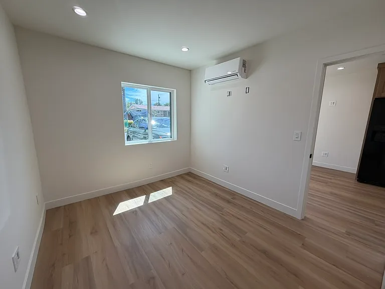 6655 Sale Ave #ADU — Photo 8