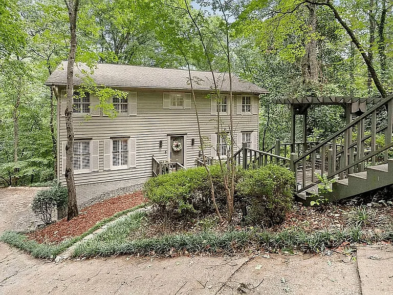 Arrow Leaf Dr — Photo 1