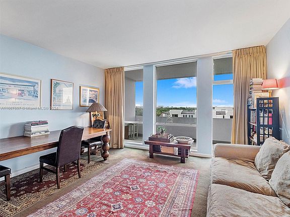 3rd image of 700 Biltmore Way APT 707