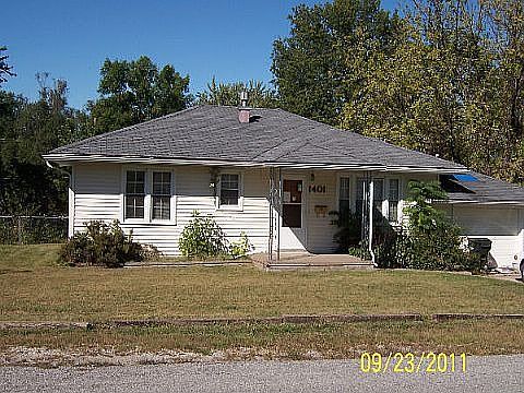 2nd image of 1401 E McPherson St