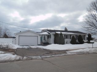 701 S Lincoln Rd, Escanaba, MI 49829