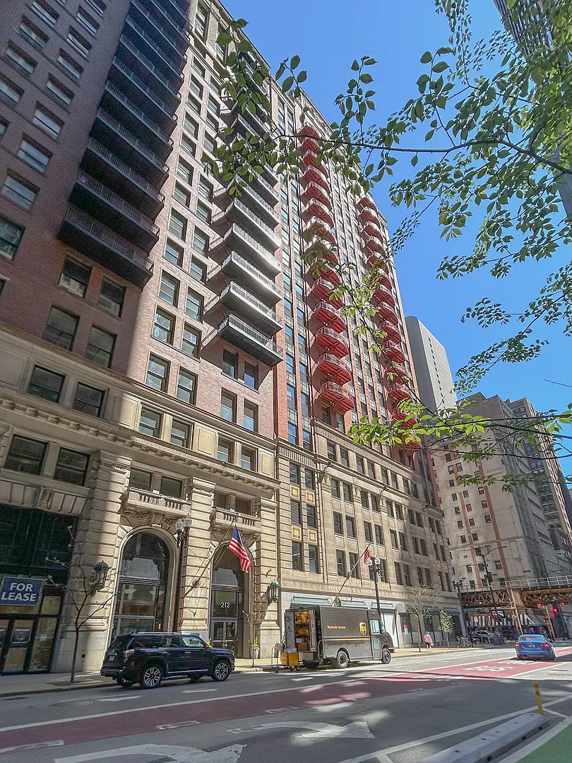 1 bed, 550 sqft, $2,500 — Photo 1