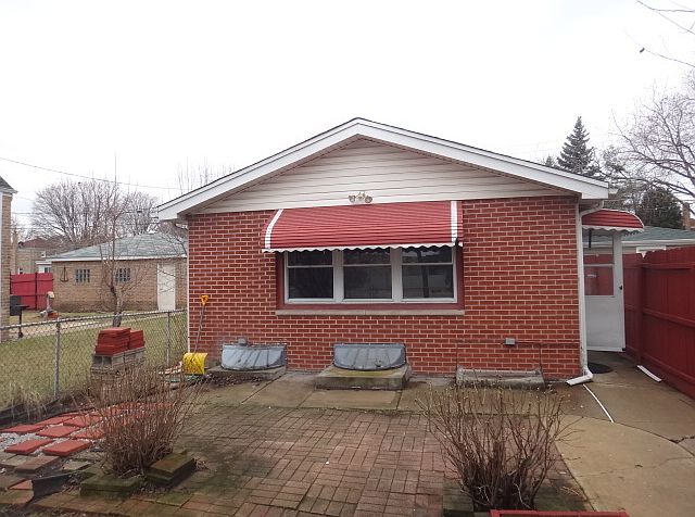 1st image of 3326 S Central Ave