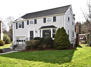 11 Lillian Ter, Darien, CT 06820