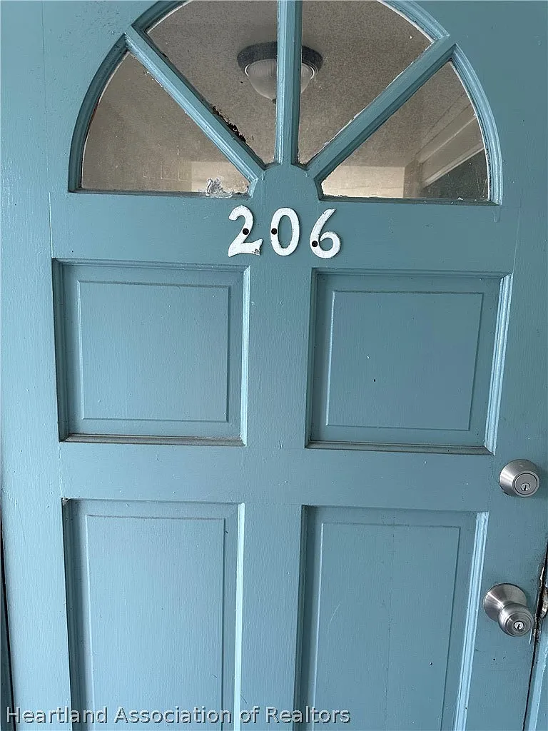 Studio, 406 sqft, $875 — Photo 1