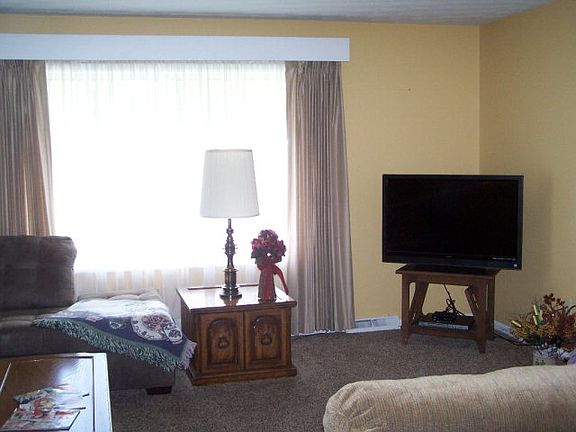 5th image of 2631 Brookhaven Dr
