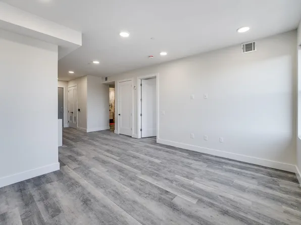 3443 Kennedy Boulevard image 9 of 17