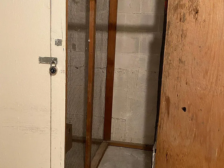 425 S Huntington Ave #2 — Photo 11