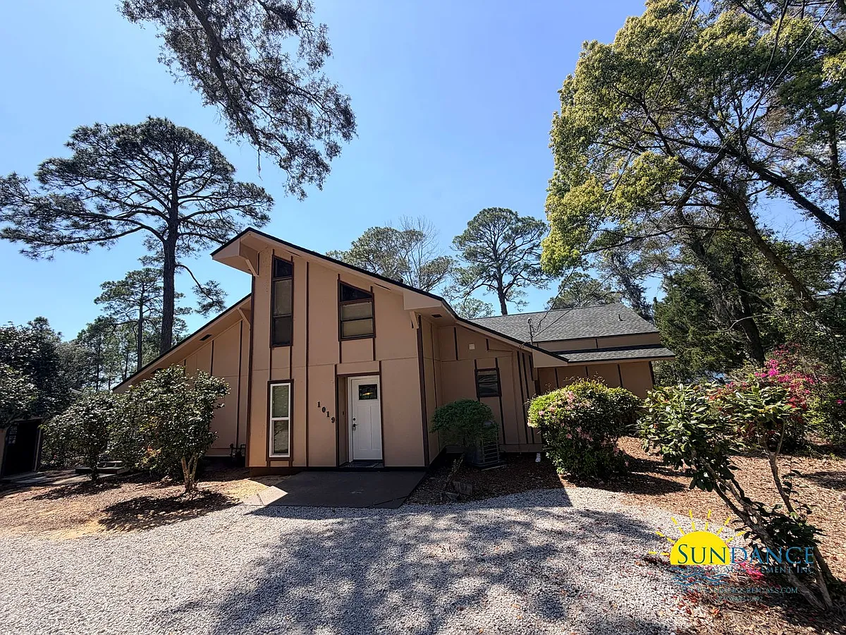 Building Photo - 1019 Christy Dr