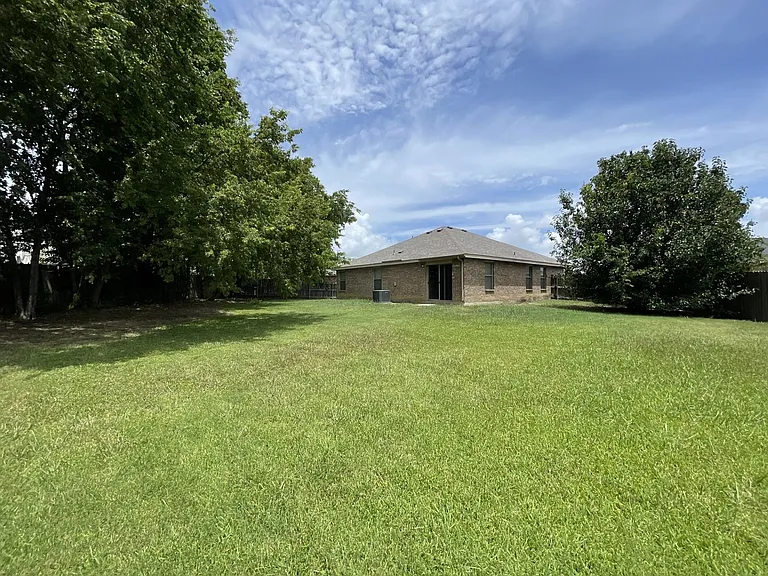 7404 Fossil Creek Dr — Photo 11