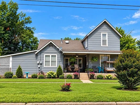 1001 Grant St, Neodesha, KS 66757