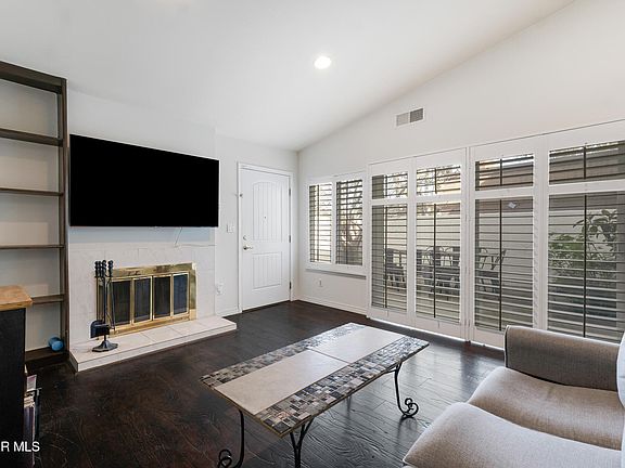 4th image of 22340 Germain St Unit 3