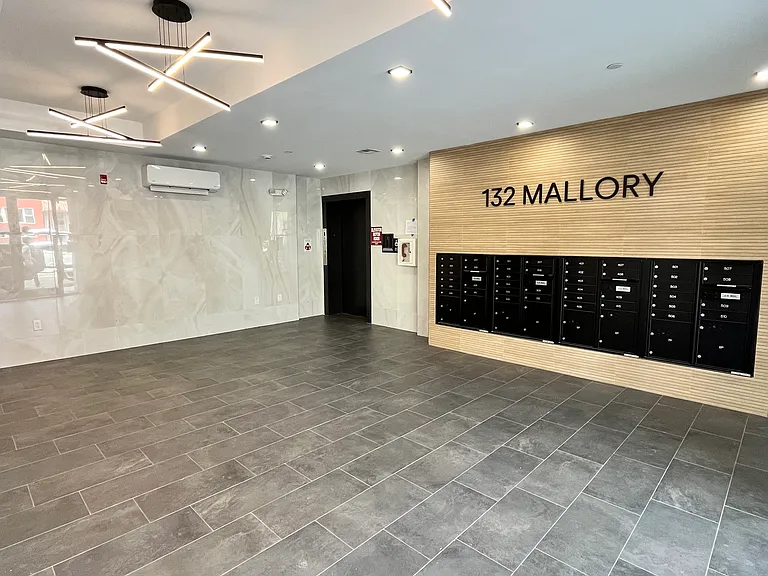 138 Mallory Ave #307 — Photo 10