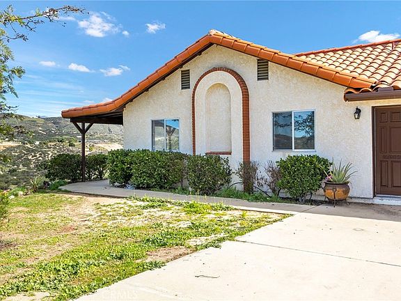 5th image of 37320 Spring Valley Rd