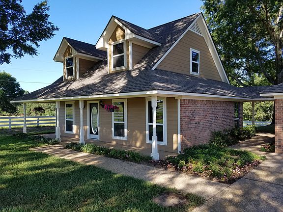 Breezeway, Front Porch