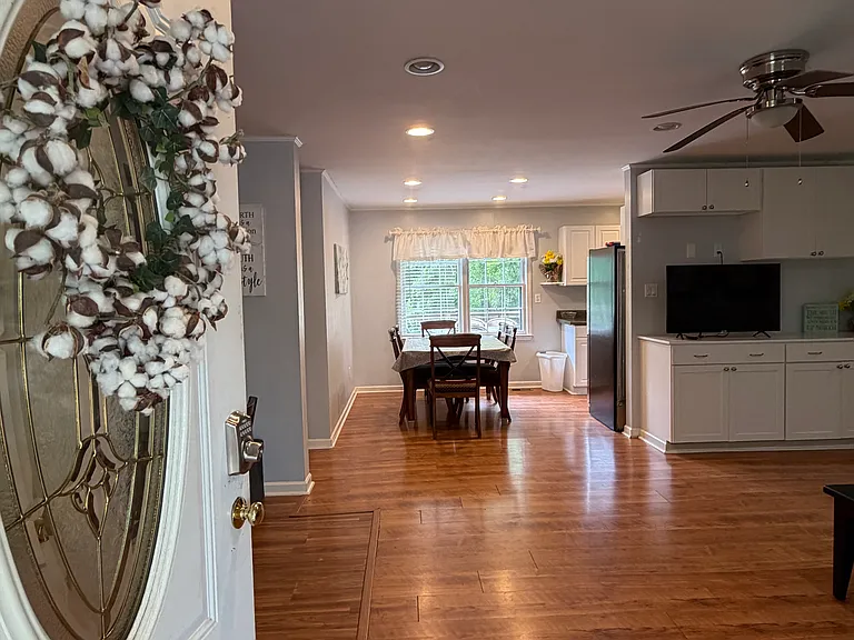 8712 Green Level Church Rd — Photo 5