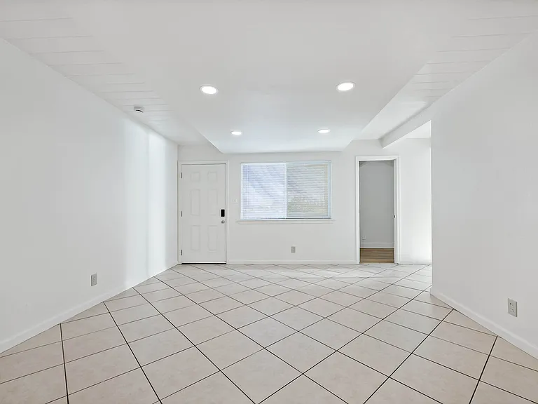 651 S 29th St #645 — Photo 30