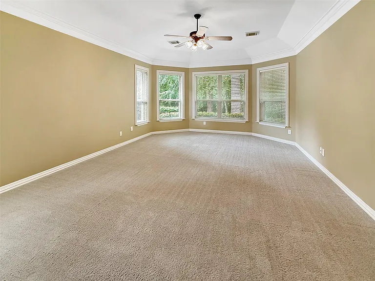 110 W Lansdowne Cir — Photo 20
