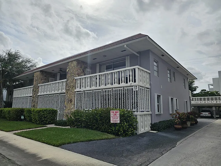 17 S Lakeside Dr #4 — Photo 17