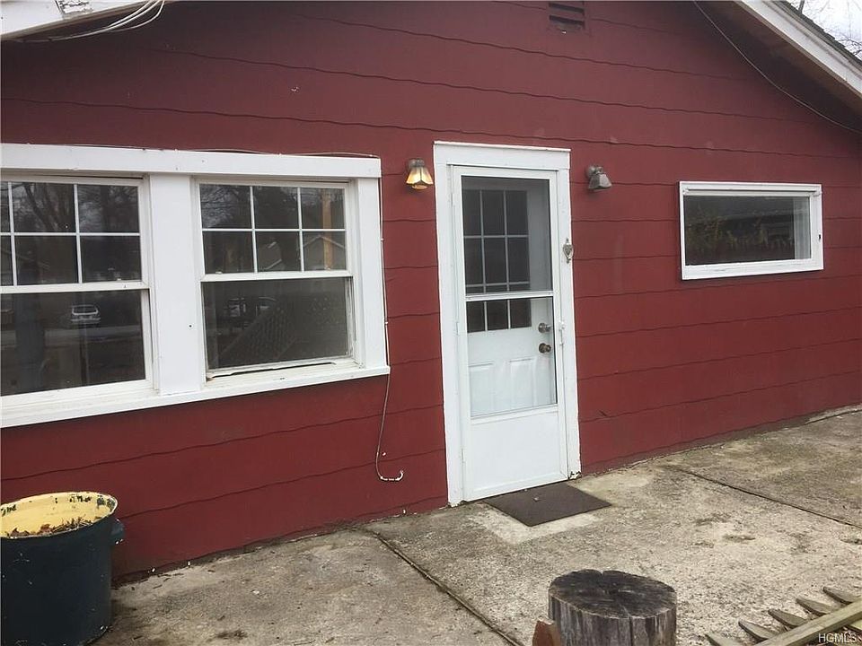 1st image of 37 Oak St