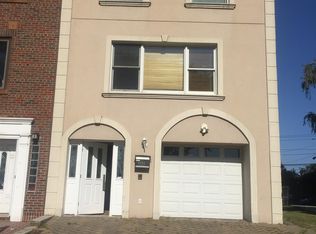5515 Boulevard East, West New York, NJ 07093