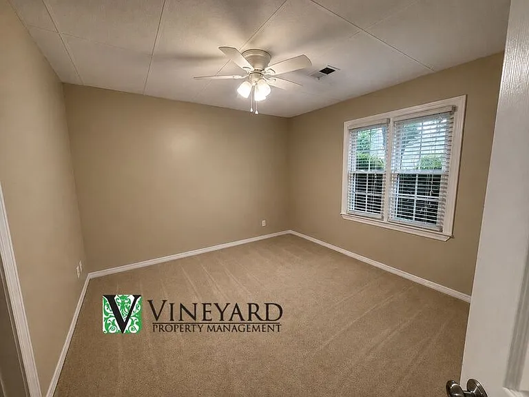 2443 Doubletree Dr NW — Photo 17