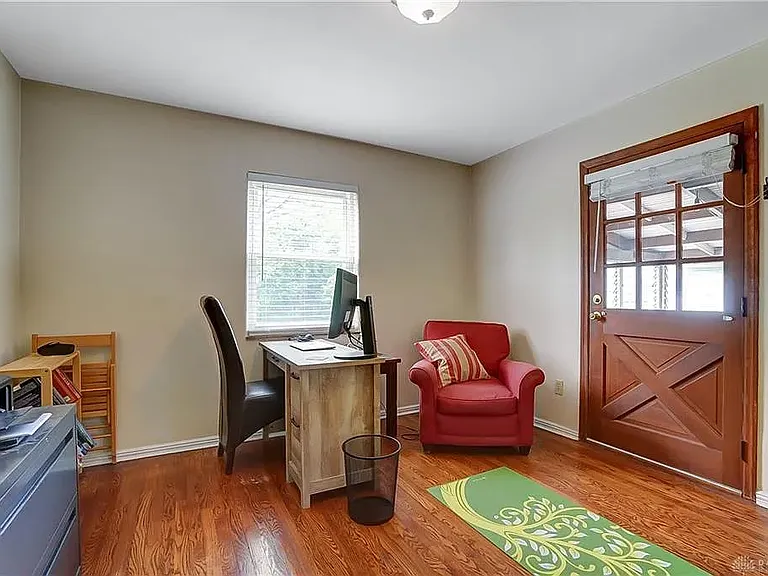 242 Claranna Ave — Photo 17