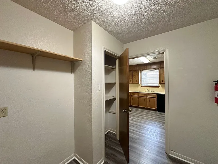 2408 Lake Rd — Photo 13