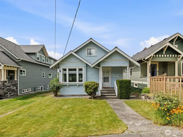 7843 Stroud Avenue N, Seattle, WA 98103