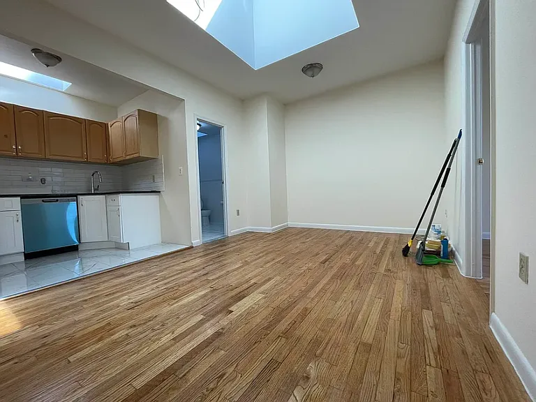 67 Saint Marks Pl #5A — Photo 2