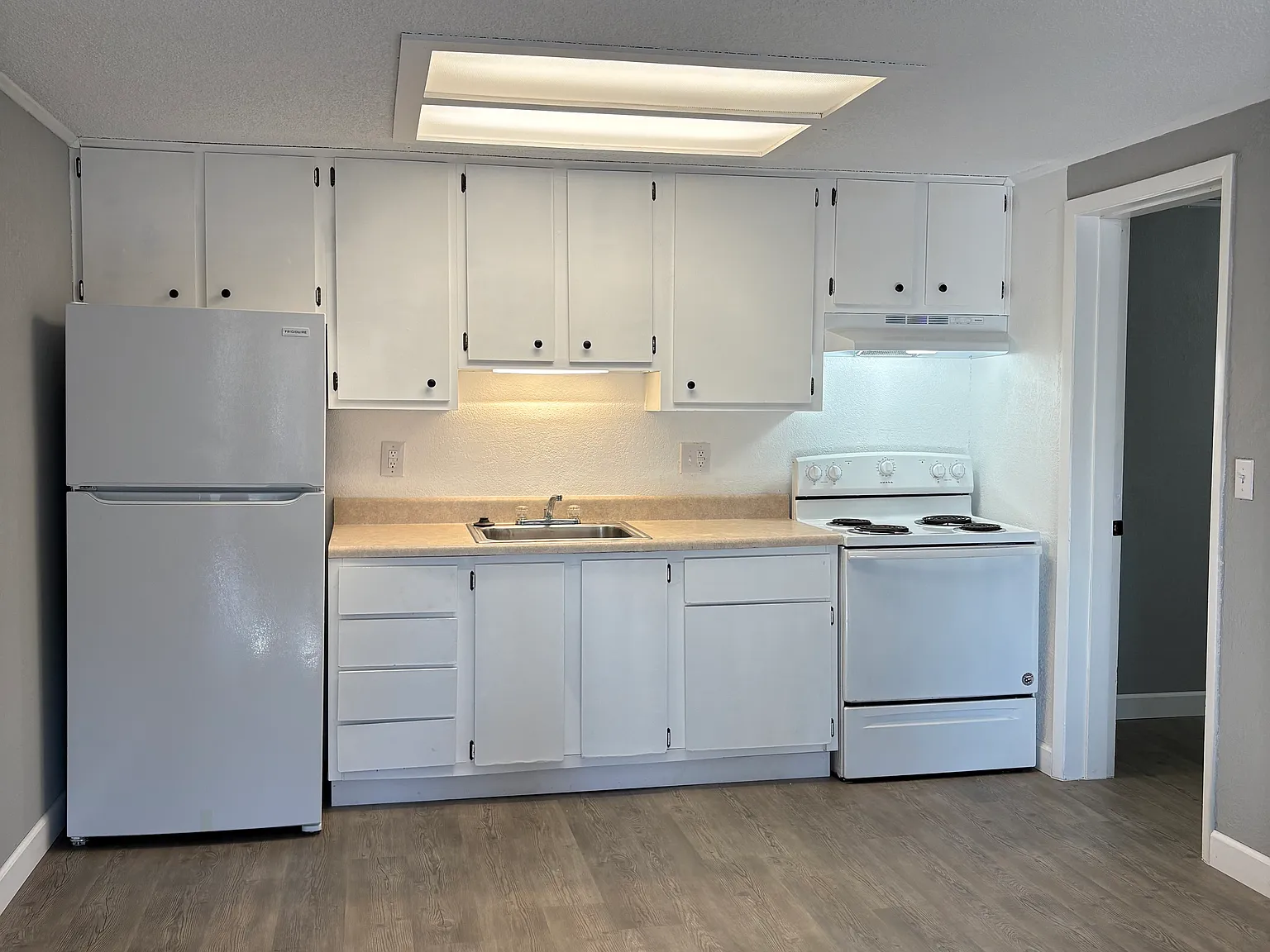 729D Poinsettia Ave — Photo 2